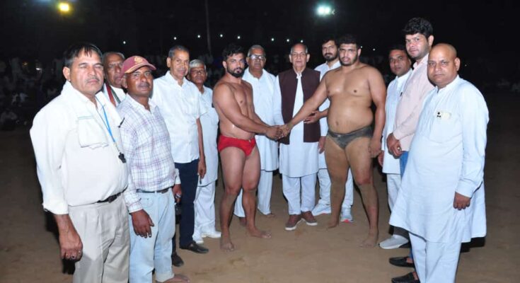 Jhajjar's wrestler Rahul won a prize worth Rs 51 thousand