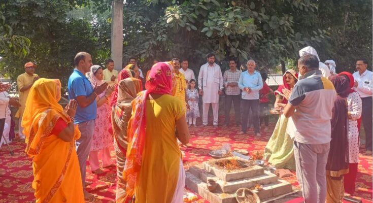 मंदिर स्थापना दिवस पर हवन व भंडारा आयोजित