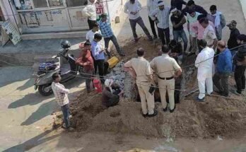 IGL GAS PIPE LEAKED IN REWARI SECTOR 4