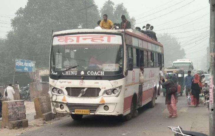 हरियाणा रोडवेज रूकती नहीं, प्राइवेट बसों में भरते है भेड़ बकरियों की तरह