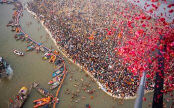 Mahakumbh 2025: ठंड पर आस्था भारी, देखिए महाकुंभ की झलकियां, जय जयकारो से गूंजे संगम