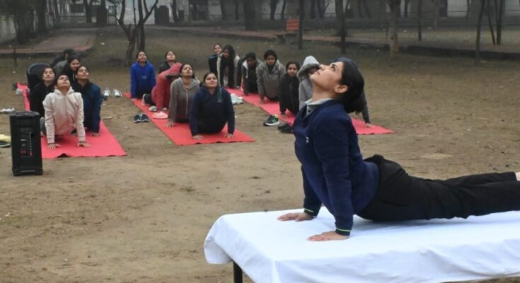 police yoga