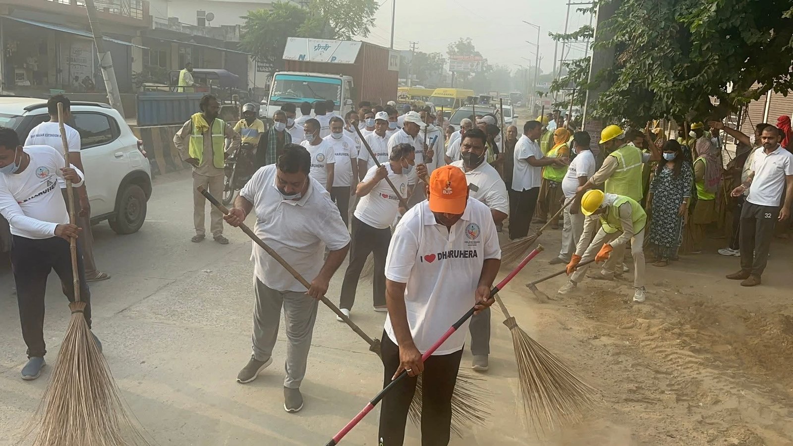 स्वच्छ रेवाड़ी अभियान की शुरुआत, लव धारूहेड़ा टीम ने किया योगदान