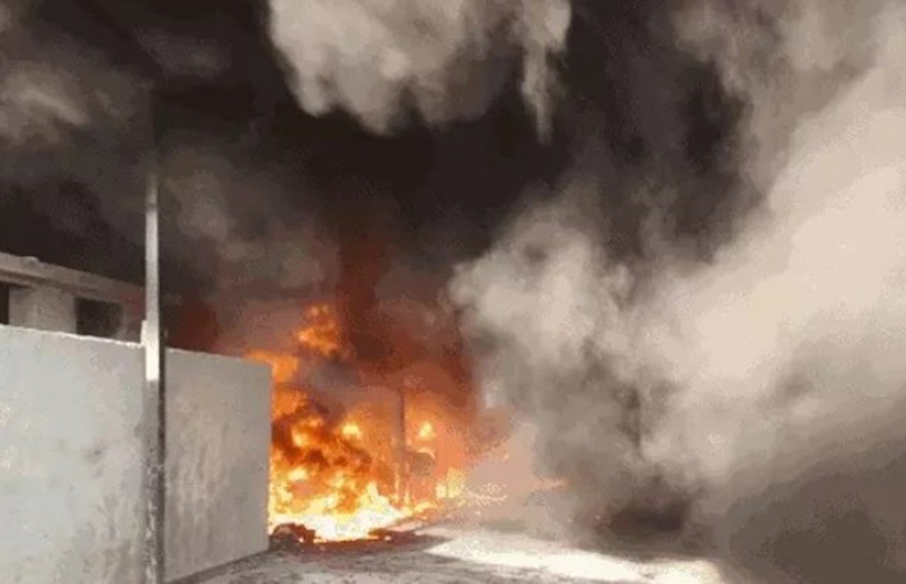 भिवाड़ी में दिवाली की रात प्लास्टिक दाना फैक्ट्री में लगी भयंकर आग