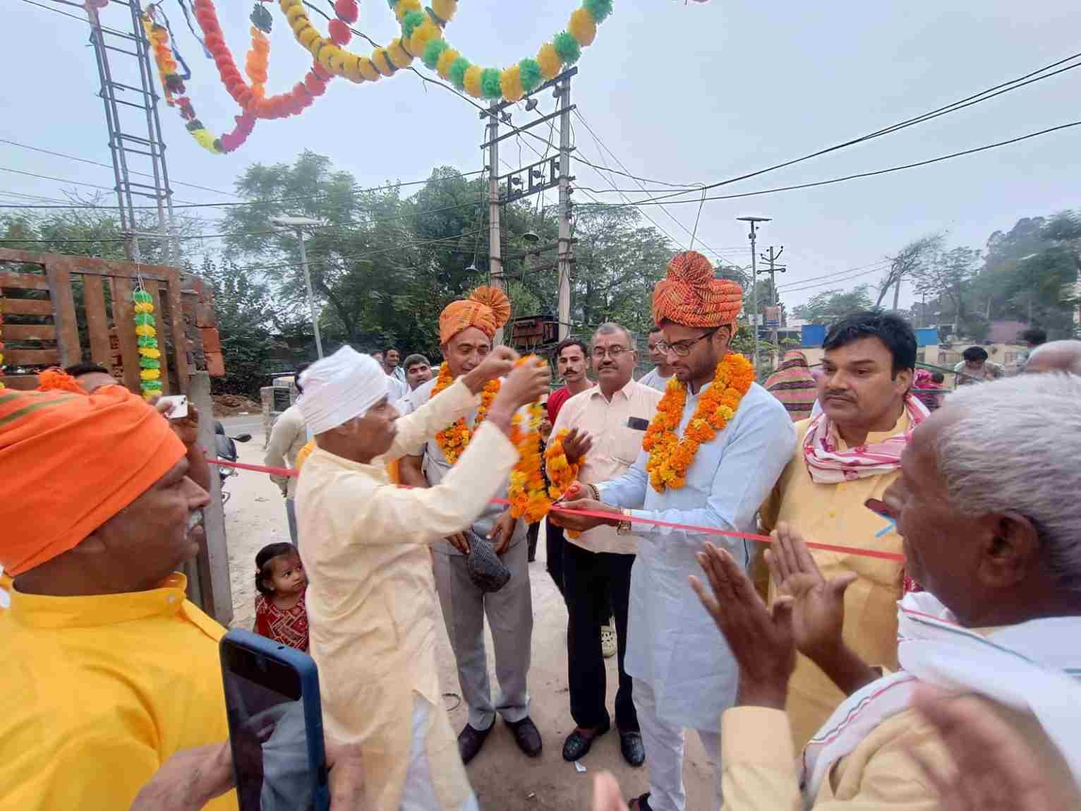 Rewari News: मालपुरा में नव-निर्मित छठ घाट का विधायक पुत्र निशांत यादव ने किया उद्घाटन