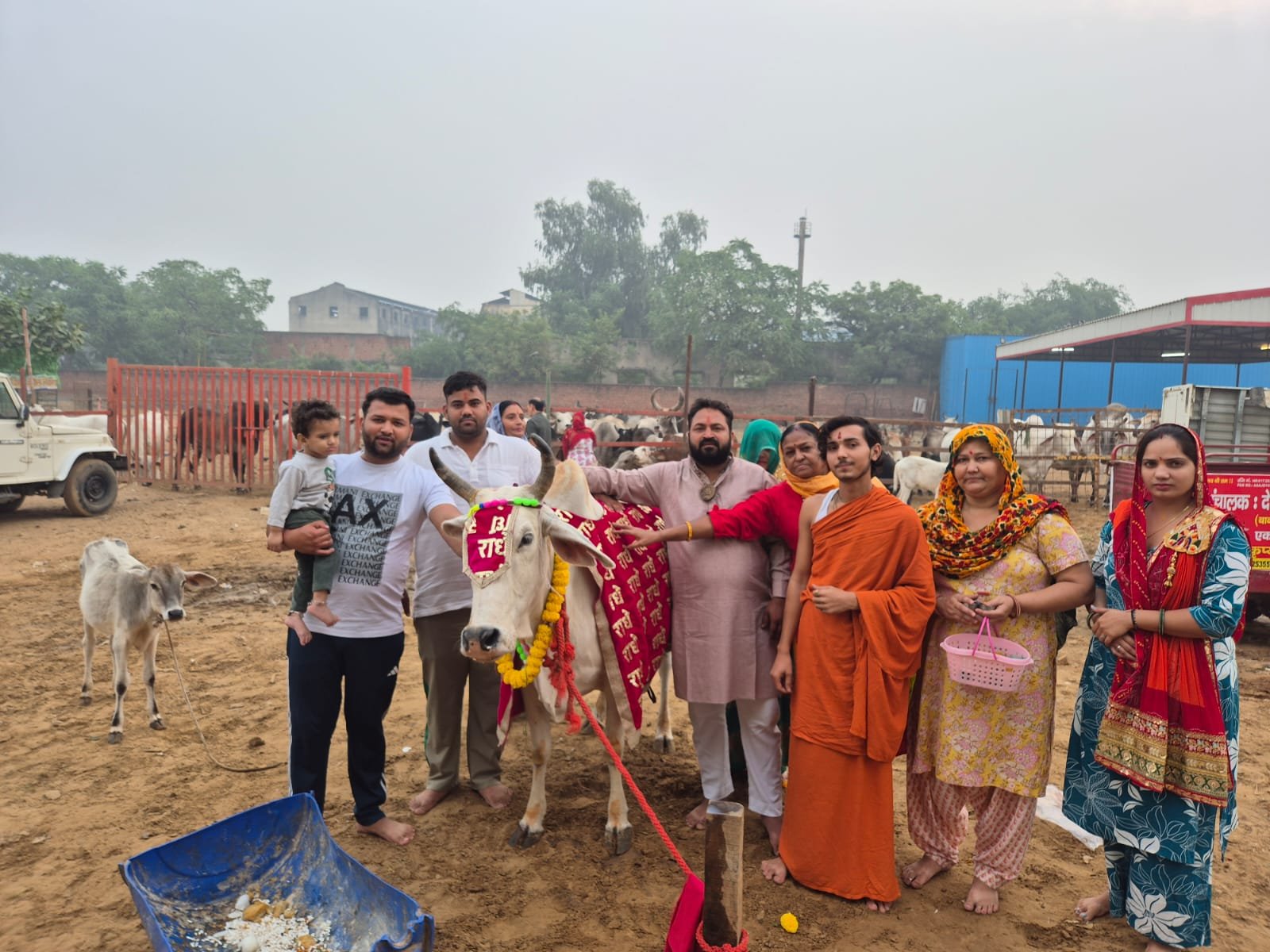 गोपाष्टमी पर्व पर हवन, भजन-कीर्तन और प्रसाद वितरण के साथ हुआ आयोजन का समापन