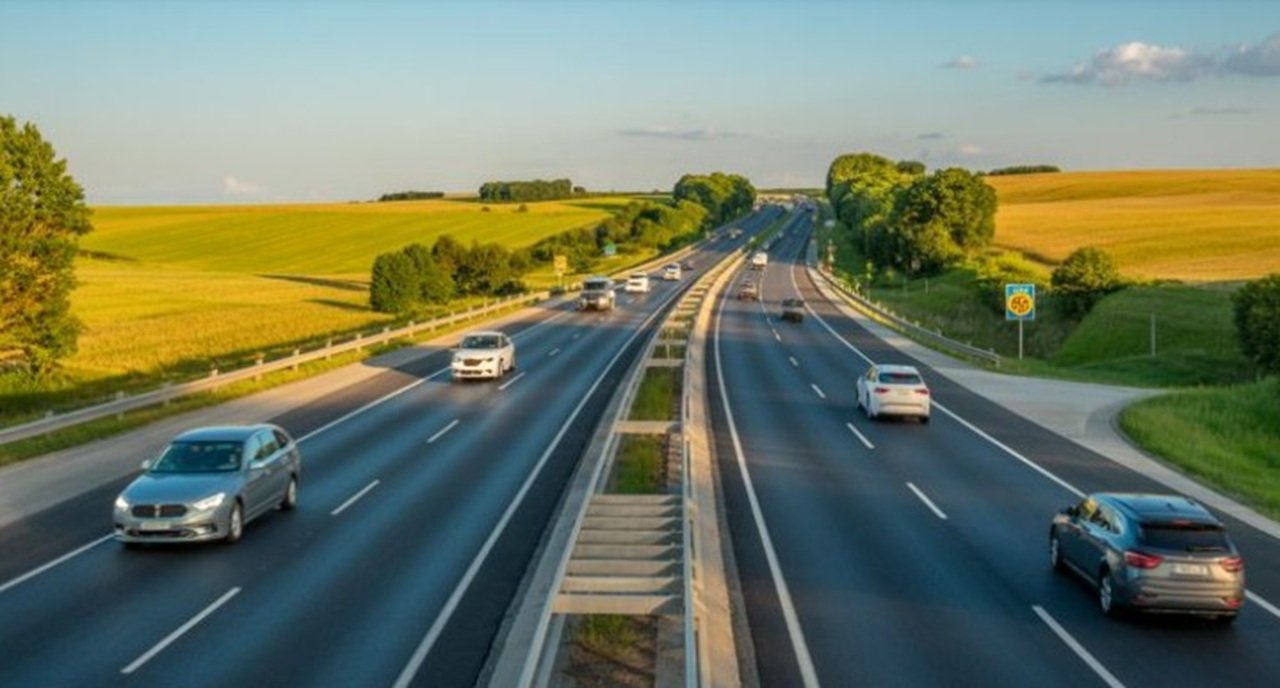 30 किलोमीटर की दूरी, मात्र 30 मिनट में होगी पूरी, जेवर एयरपोर्ट पहुचना हुआ आसान