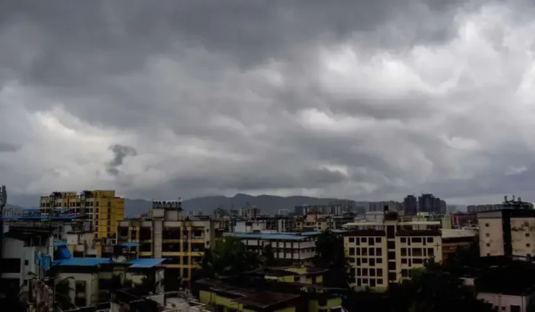 Haryana Weather: हरियाणा में बदला मौसम का मिजाज, पश्चिमी विक्षोभ से गिरे तापमान और छाए बादल!