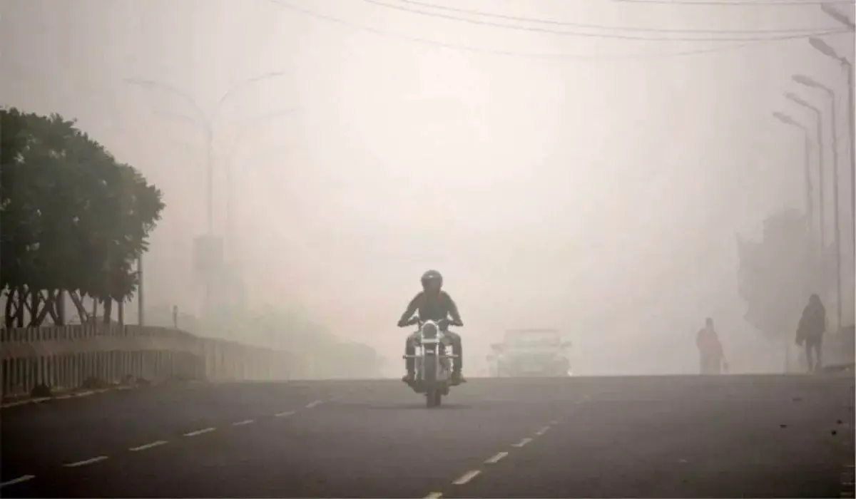 Haryana Weather: हरियाणा में बदल रहा मौसम, ठंडी हवाओं ने बढ़ाई ठिठुरन, मौसम विभाग ने दी चेतावनी