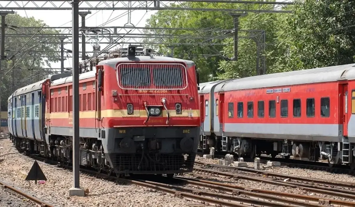 Indian Railways: खाटूश्याम जाने वालों के लिए खुशखबरी, हरियाणा और राजस्थान के बीच चलेंगी तीन स्पेशल ट्रेनें