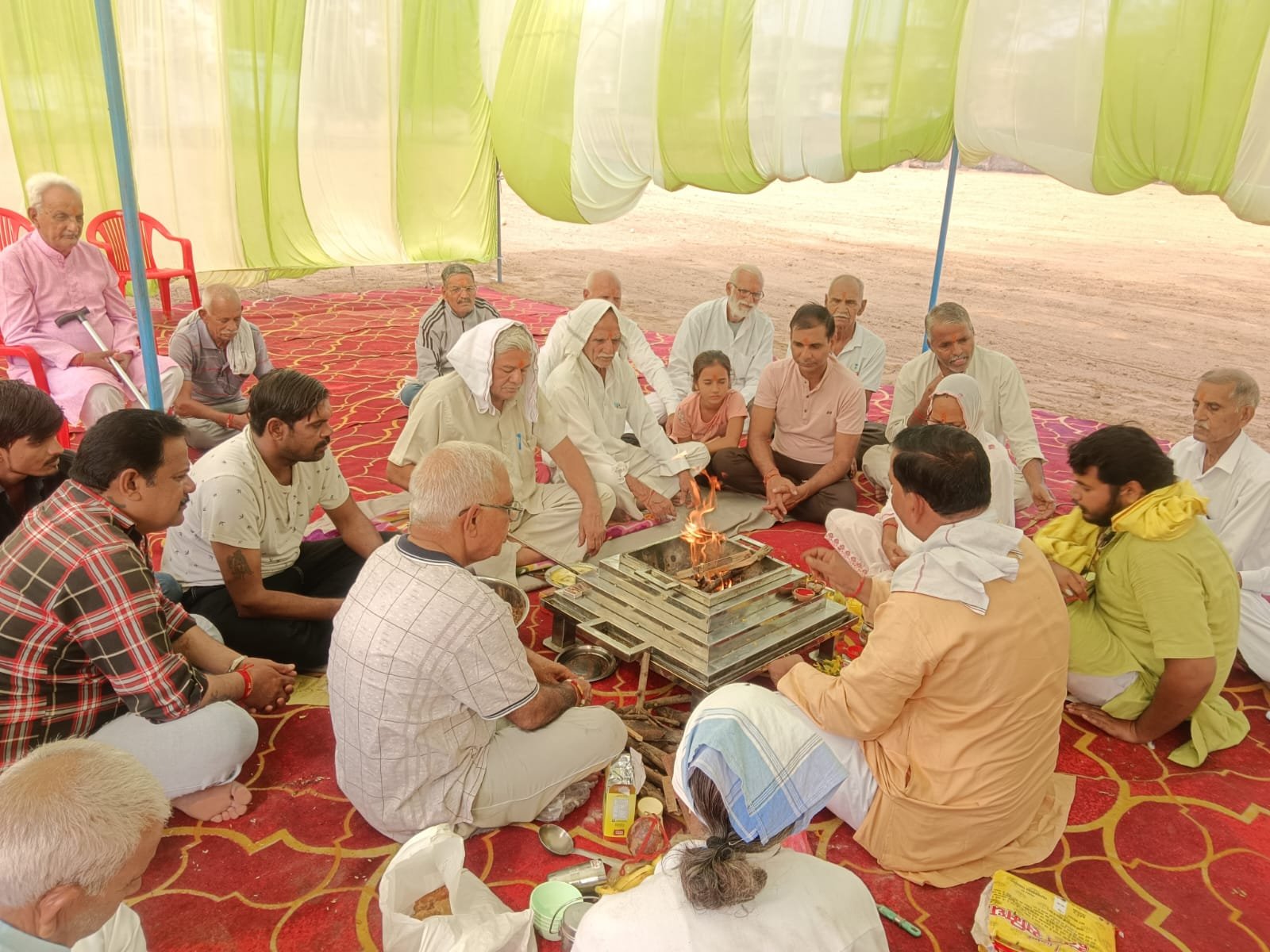 कोसली नंदीशाला में हवन यज्ञ कर किया भूमि पूंजन