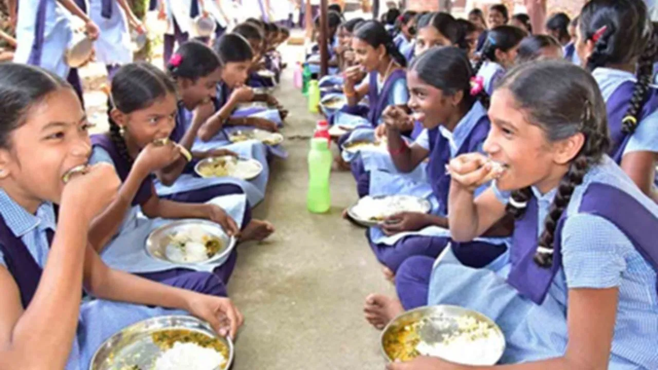 Haryana के सरकारी स्कूलों में मिड-डे मील होगा और पौष्टिक, अब बच्चों को मिलेगी झटपट खीर और स्वादिष्ट पिन्नी