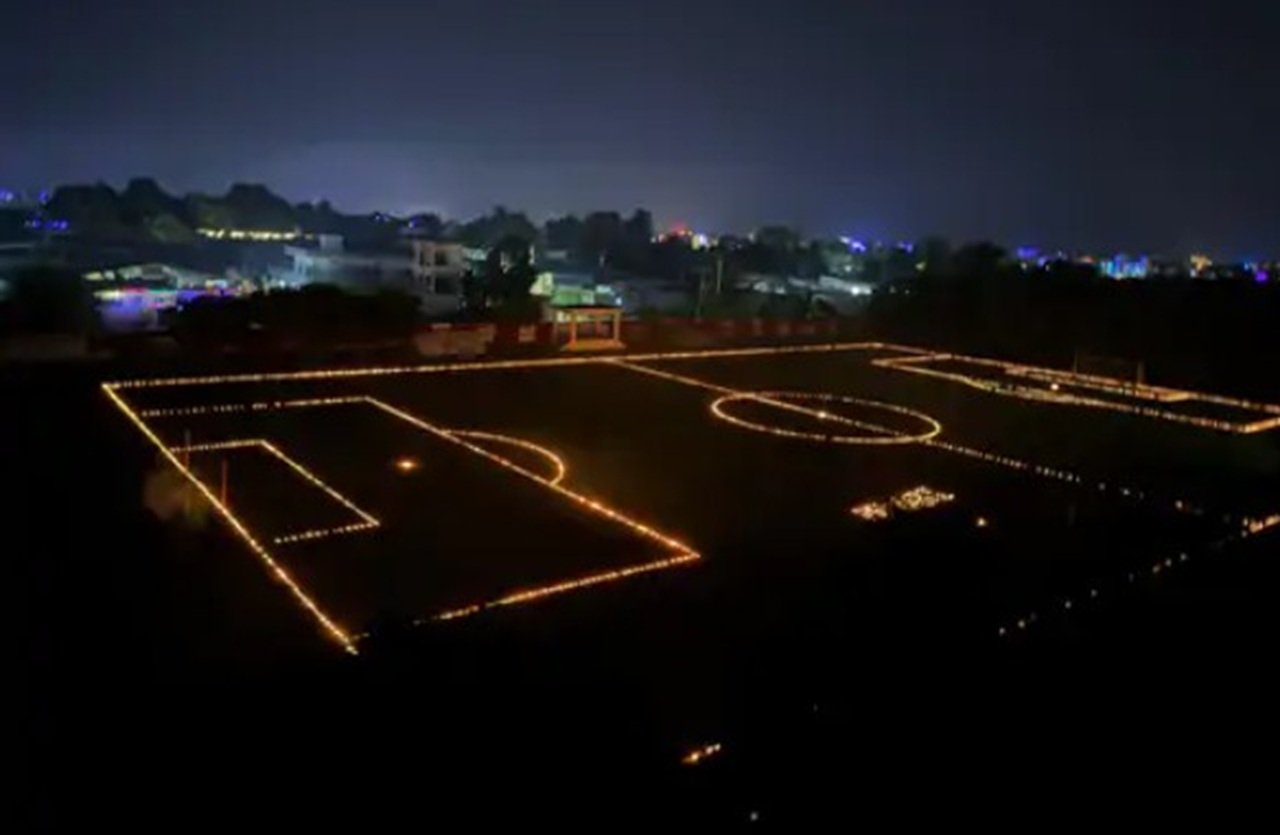 दीवाली की पूर्व संध्या पर सजा रेवाडी का राव तुलाराम स्टेडियम