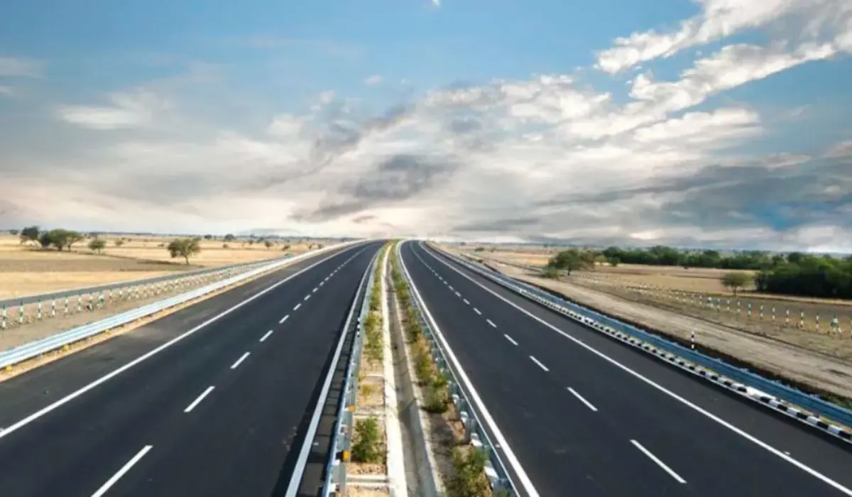 UP and Haryana Connectivity: यूपी और हरियाणा के बीच बनेगा सबसे बड़ा एक्सेस कंट्रोल्ड एक्सप्रेसवे, यात्रा होगी तेज और सुरक्षित, जानें पूरा रूट और योजना