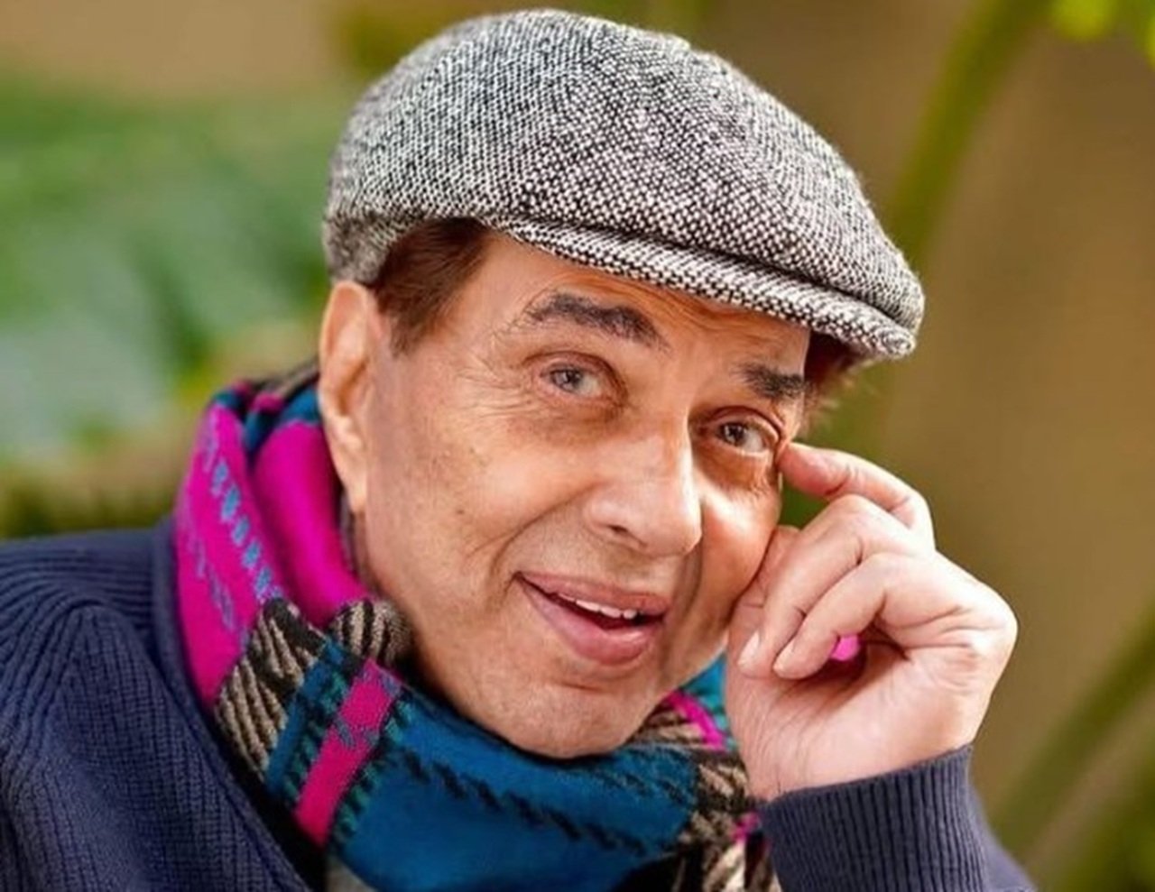 Dharmendra Death News : बालीबुड के महानायक धर्मेंद्र पंचतत्व में विलीन, अलविदा कहने पहुंचा पूरा बॉलीवुड