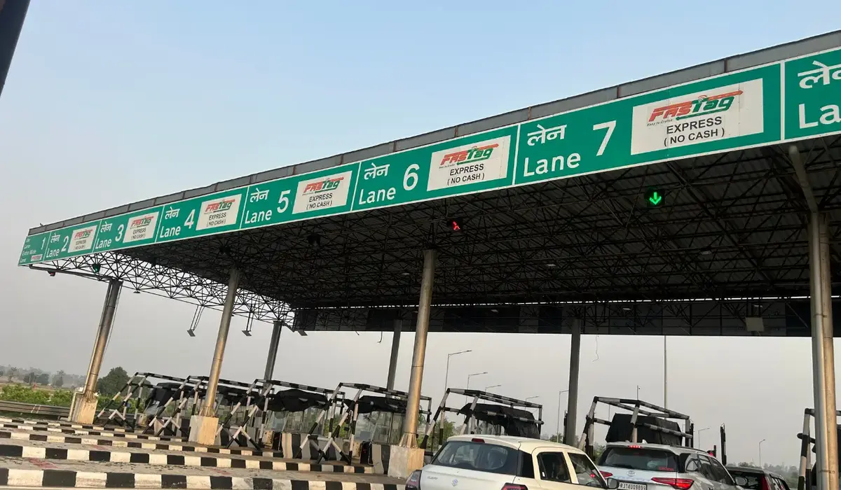 Haryana News: हरियाणा के इस टोल पर बड़ा खेल, खराब स्कैनर से हर दिन जनता से लूटी जा रही करोड़ों की रकम