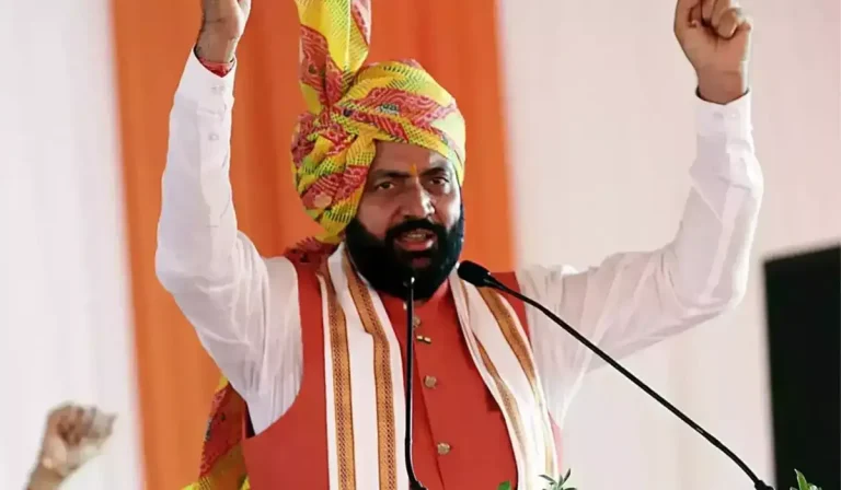 Haryana Politics: हरियाणा में दिल्ली उप-चुनाव के लिए कर्मचारियों को मिलेगा सवेतन अवकाश, जानें पूरा नियम