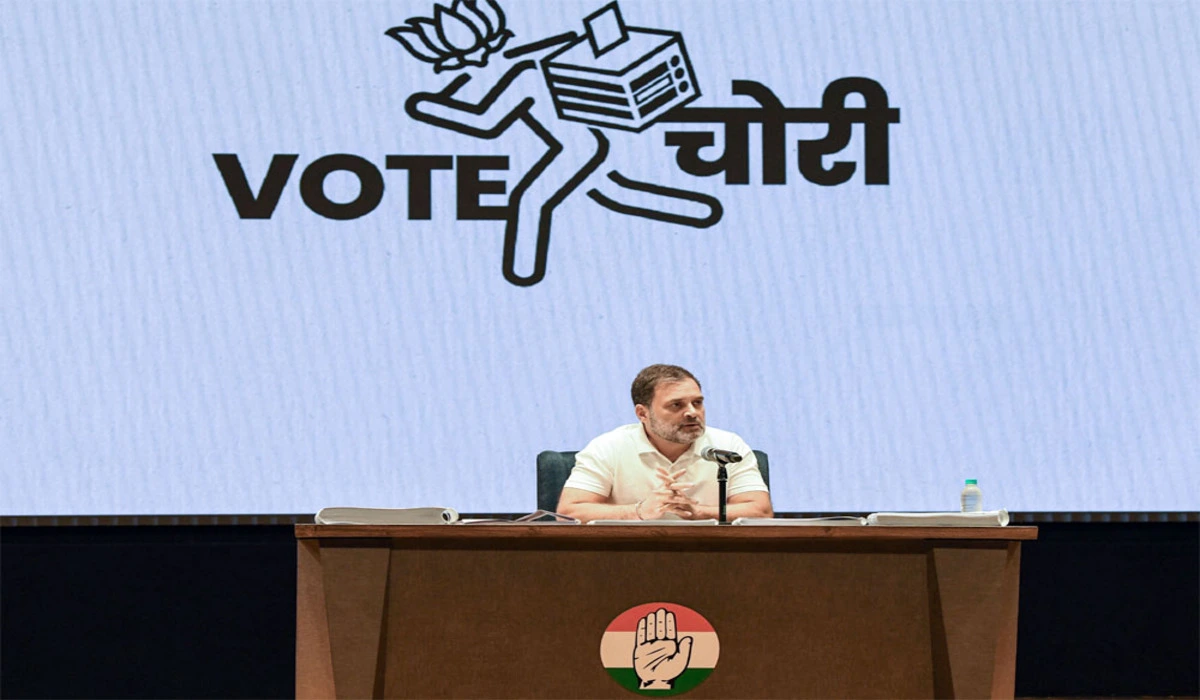 Haryana Politics: हरियाणा में वोट चोरी का बड़ा आरोप, राहुल गांधी ने 25 लाख से अधिक वोट चोरी की शिकायत की