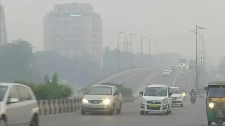 Air Pollution: प्रदूषण घरों तक घुसा! NCR के रेजिडेंट्स एयर प्यूरीफायर खरीदने में लगे, बिक्री रिकॉर्ड तोड़ रही