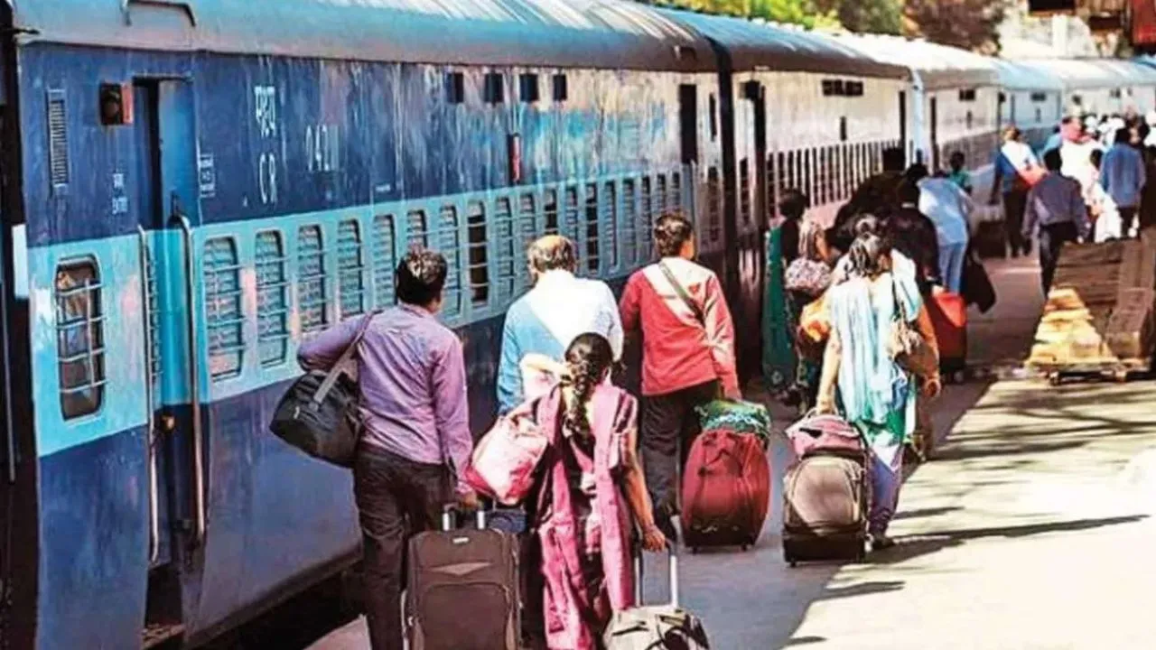 Operation Amanat: RPF अजमेर डिवीजन में यात्रियों का खोया सामान वापस कर राहत कार्य में सफल