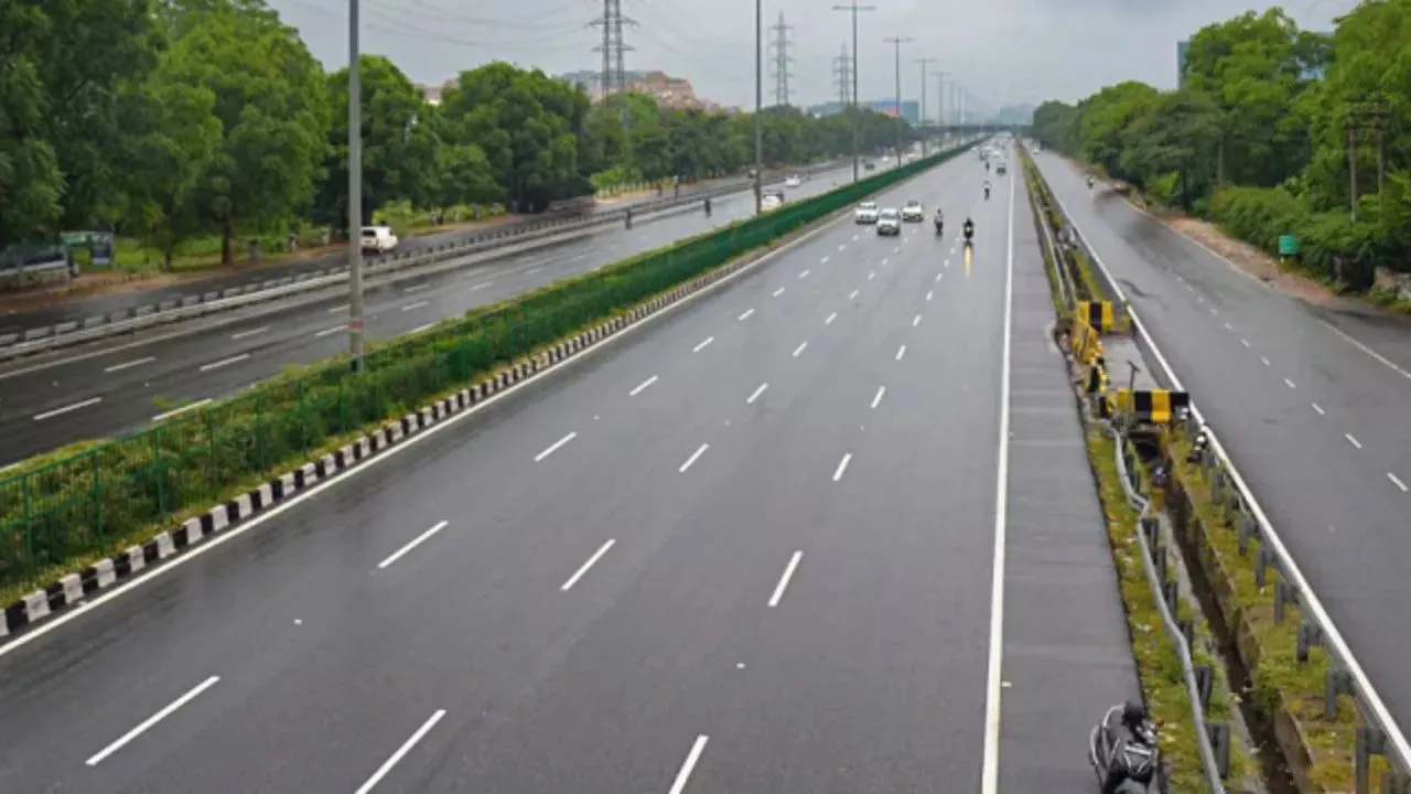 Haryana: स्मार्ट रोड या स्मार्ट स्कैम? 42 करोड़ खर्च, सड़क ढही—अब कौन देगा जवाब?