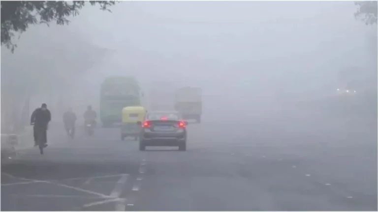 Haryana Weather: हरियाणा में तापमान लुढ़का, धुंध ने घेरा—क्या नवंबर में ही शीतलहर दस्तक दे चुकी है?