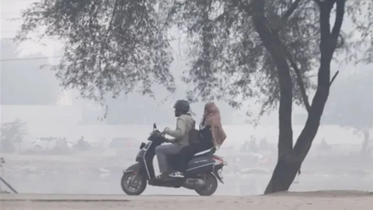 Haryana Weather: हरियाणा में ठंड की दस्तक! तापमान में तेज गिरावट, गुरुवार से बढ़ेगी सर्दी की मार