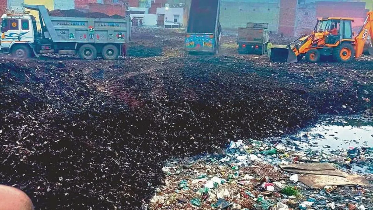 Haryana: कूड़ा केंद्र पर जंग शुरू! पंचायत में बना संघर्ष समिति, अब क्या होगा अगला कदम?