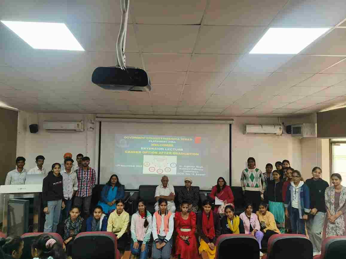 धारूहेड़ा: राजकीय महाविद्यालय खरखडा में सोमवार को प्लेसमेंट सेल द्वारा ‘स्नातक के बाद करियर विकल्प’ विषय पर एक विस्तार व्याख्यान आयोजित किया गया।