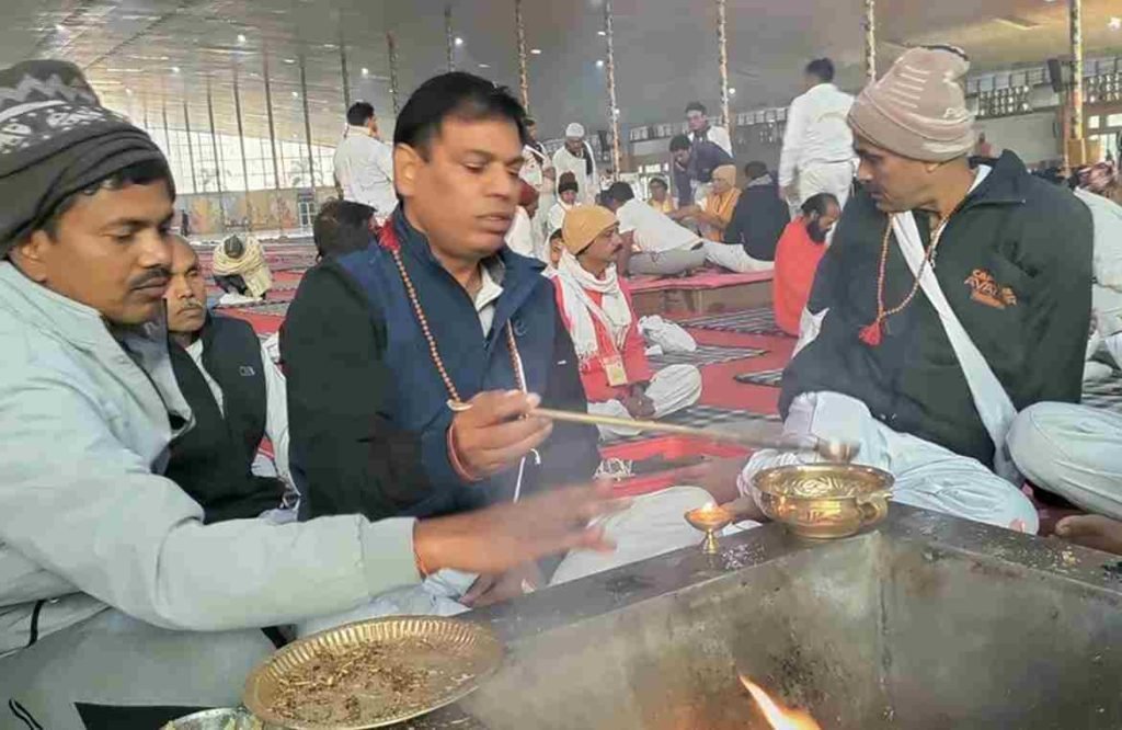  Rewari News: हरिद्वार स्थित पतंजलि योगपीठ में 29 नवंबर से 3 दिसंबर 2025 तक आयोजित पांच दिवसीय मुख्य योग शिक्षक प्रशिक्षण शिविर आयोजित किया गया