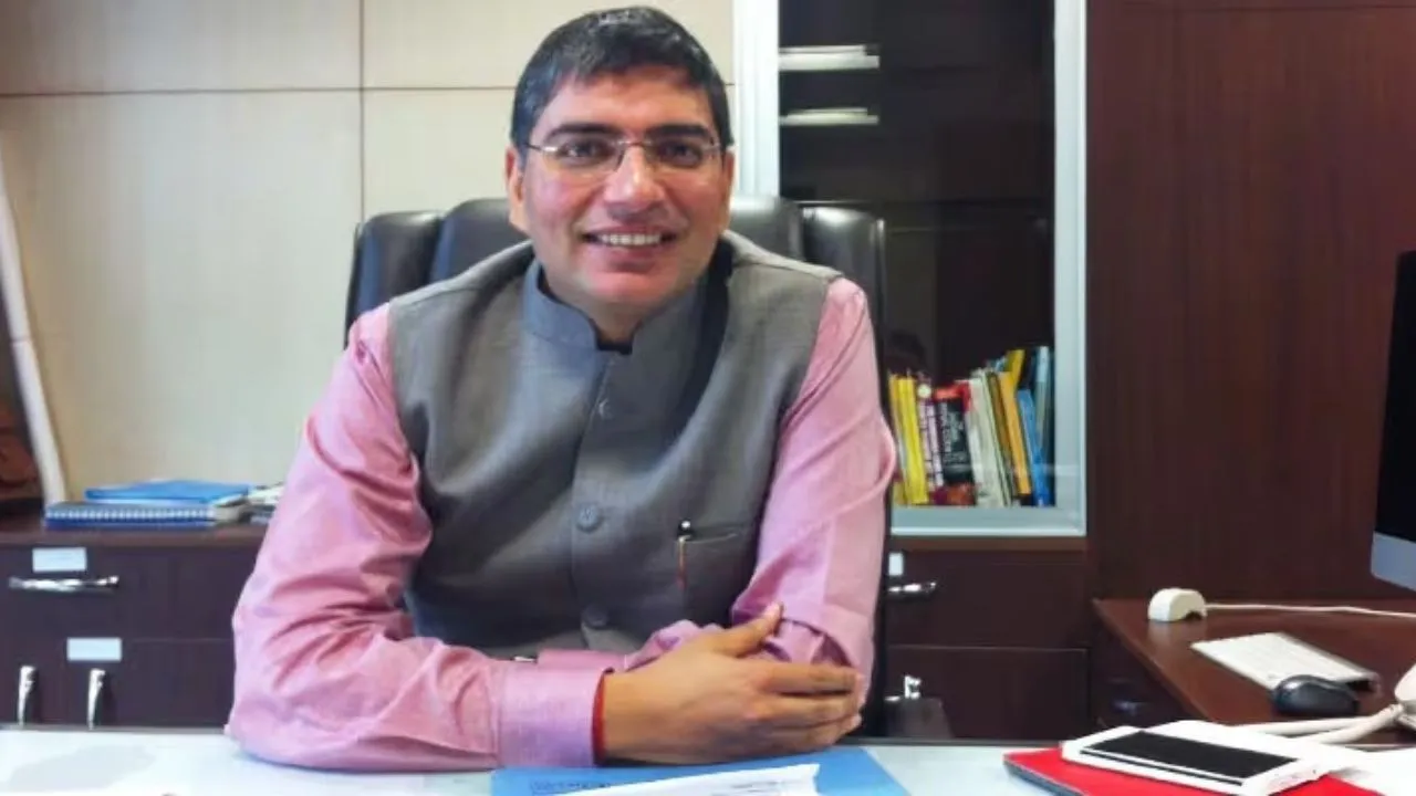 IAS Vikas Gupta की नई पोस्ट KVS में, शिक्षा जगत में क्यों बनी यह नियुक्ति इतनी महत्वपूर्ण