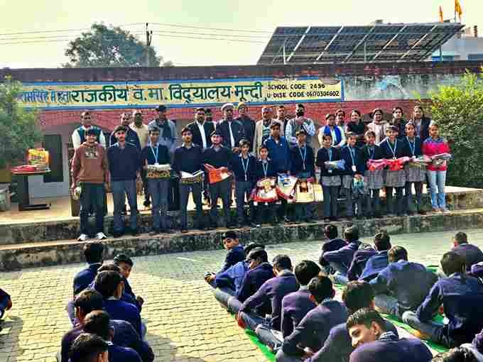 हेडमास्टर कलेक्टर सिंह चौहान की 5 वीं पुण्य तिथि पर मूँदी में हुआ प्रतिभा सम्मान कार्यक्रम