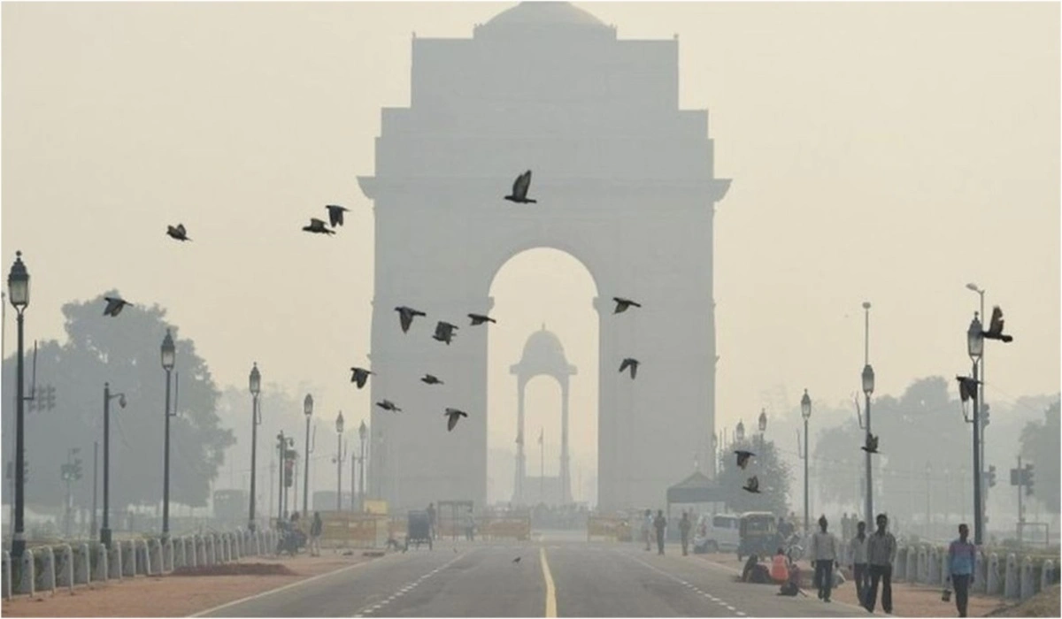 Delhi Weather: दिल्ली में कोहरे और प्रदूषण का डबल हमला, 15 दिसंबर तक बनेगी यह मुश्किल, जानें राहत की तारीख
