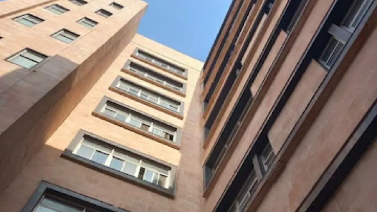 Delhi News: सालों की देरी और बढ़ी लागत के बावजूद कालकाजी हॉस्पिटल का विस्तार प्रगति पर रुका