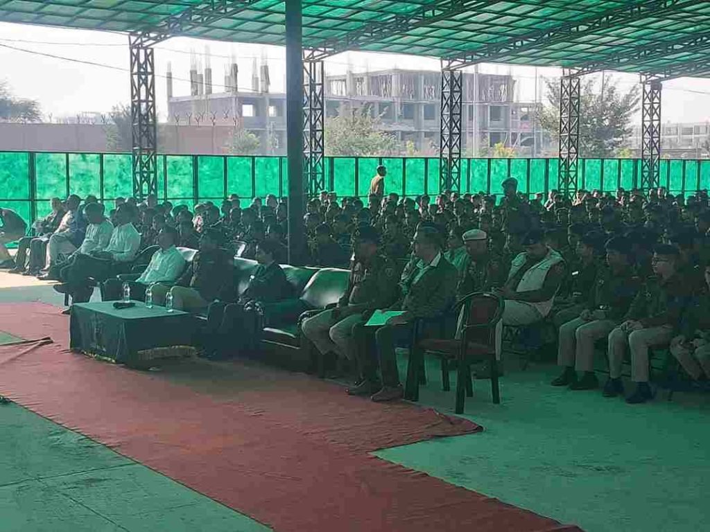 Rewari News: विद्यार्थियों को नशे के दुष्प्रभाव, डायल 112, साइबर फ्रॉड, ट्रैफिक नियमों के प्रति किया जागरूक