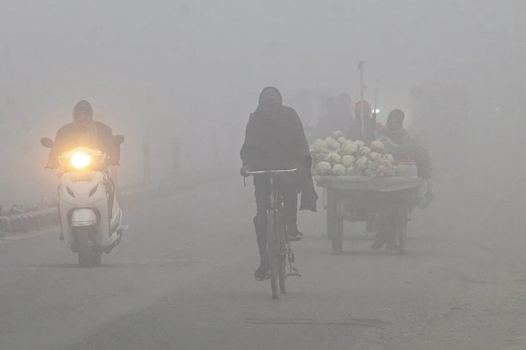 Today Weather: IMD की चेतावनी, बारिश के साथ अब इन राज्यों में ठंड का दिखेगा रौद्र रूप