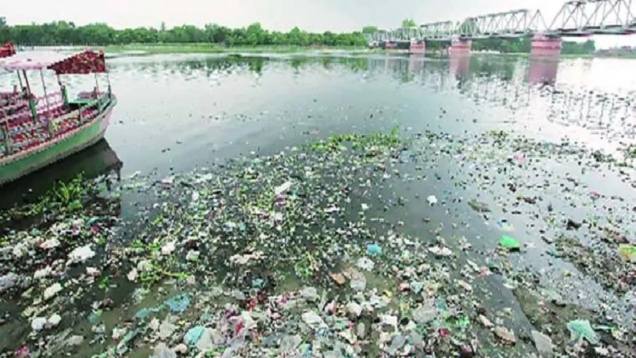 Haryana: यमुना के प्रदूषण पर अब सबसे कड़ा एक्शन! बड़े अफसरों की मीटिंग में क्या खुलासा हुआ?