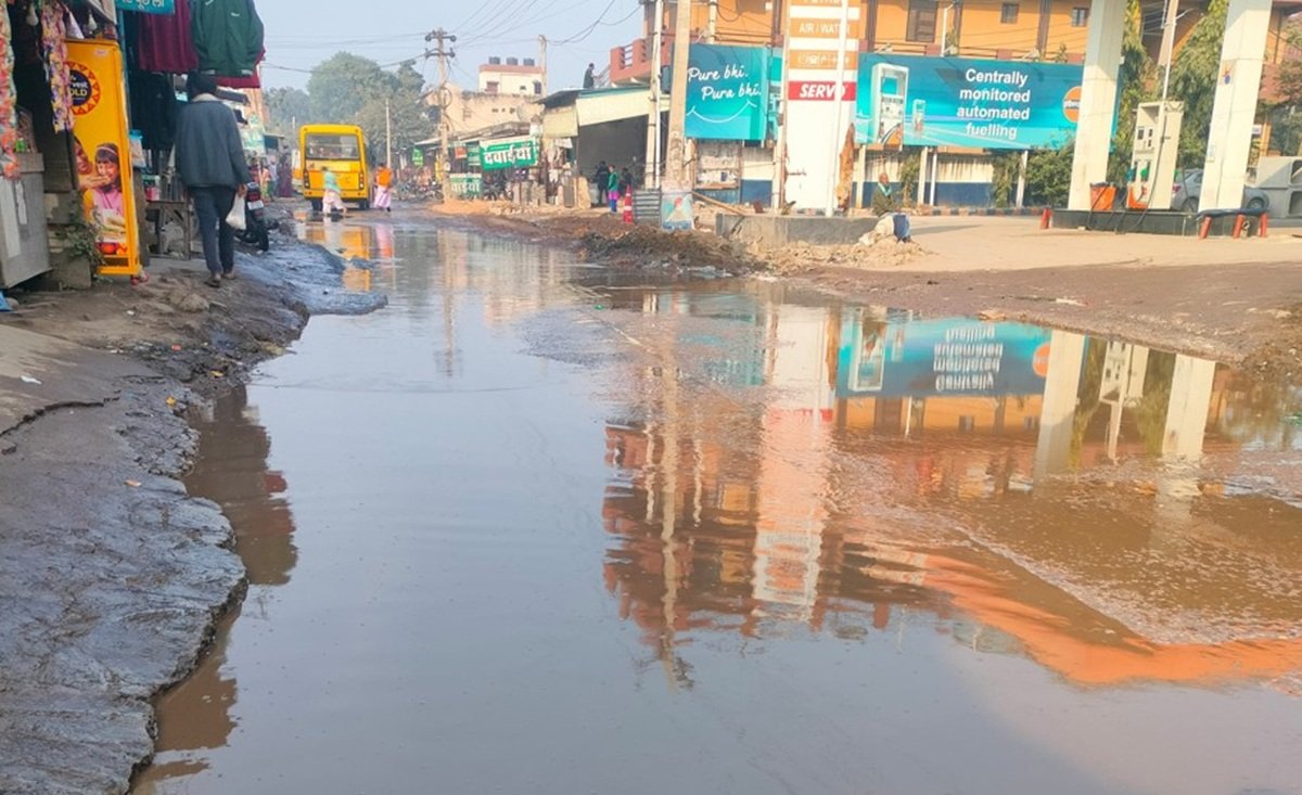 हरियाणा व राजस्थान को जोड़ने वाली सड़क की हालत बदहाल, नितिन ​गडकरी के पास भेजी शिकायत