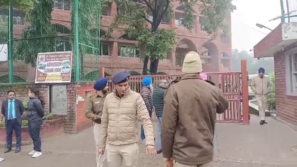 हरियाणा में बम धमकी से हड़कंप: इन स्कूलों को  मिली ईमेल से उड़ाने की धमकी