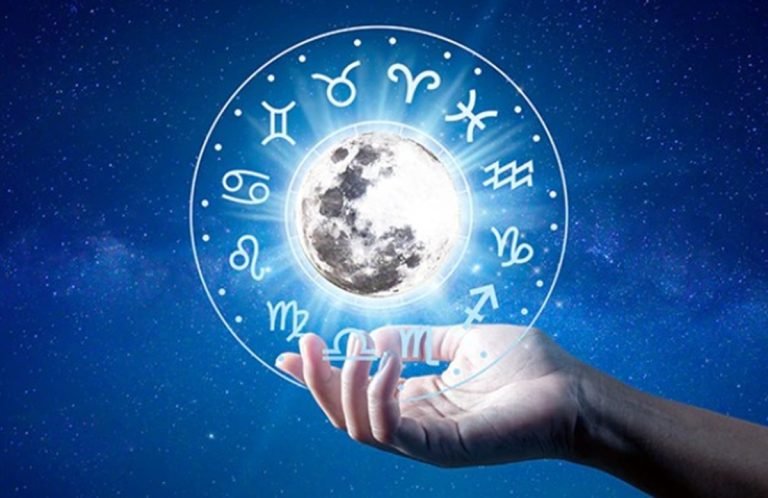 New Year Prediction 2026: इस राशियों के लिए ये साल रहेगा बेहद खास, जानिए क्या कहती है आपकी राशि