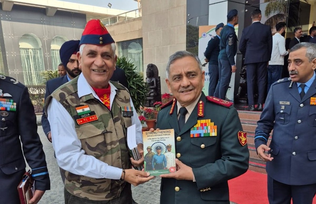 “Strengthening India’s Defence Forces: A Blueprint for Reforms in the Armed Forces” पुस्तक का भव्य विमोचन