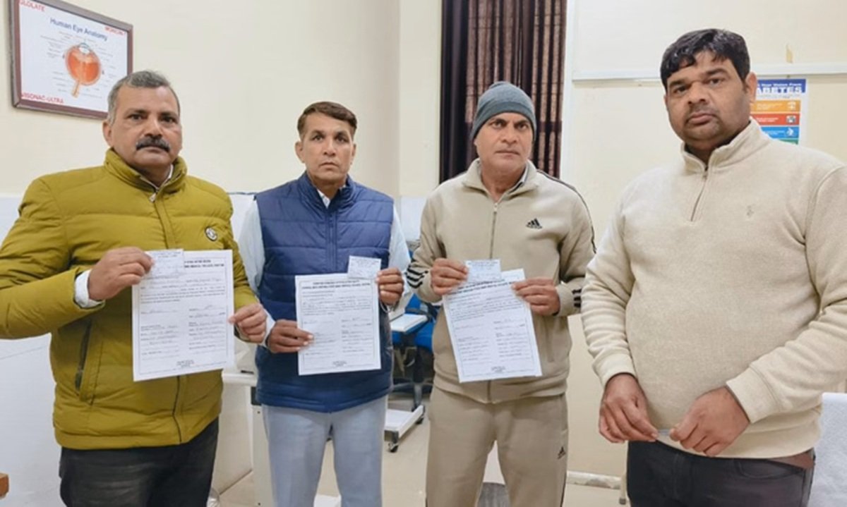 मरने के बाद भी रोशनी देगे ये टीचर, जानिए कैसे