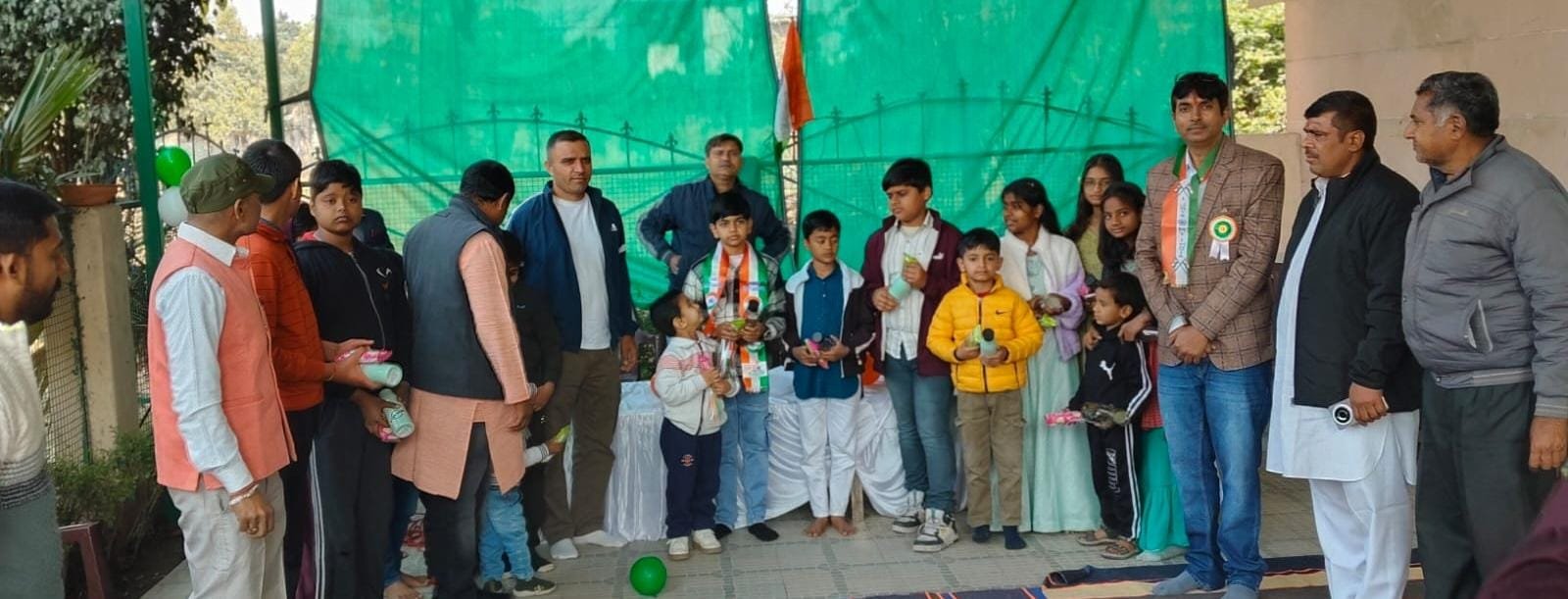 शांतिनाथ दिगंबर जैन मंदिर में गणतंत्र दिवस मनाया