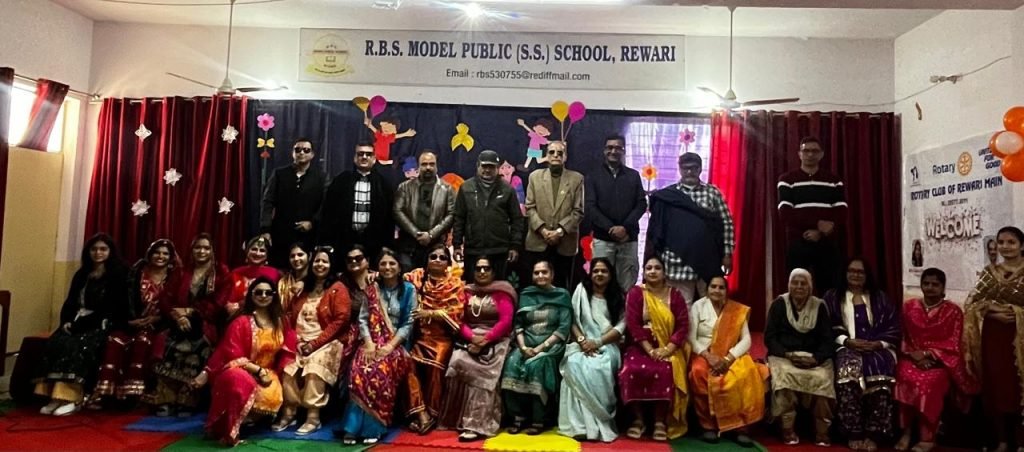  Haryana News: रोटरी क्लब रेवाड़ी मेन ने आर बी एस स्कूल के परिसर में पूरे उत्साह के साथ लोहड़ी का त्योहार मनाया
