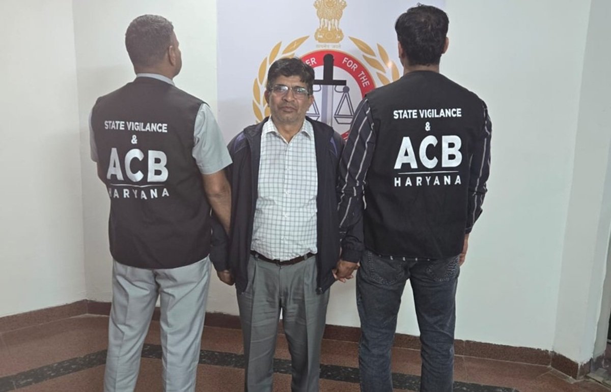 नपा धारूहेड़ा के जेई हरीश को रिश्वत मामले में रेवाड़ी अदालत में किया पेश