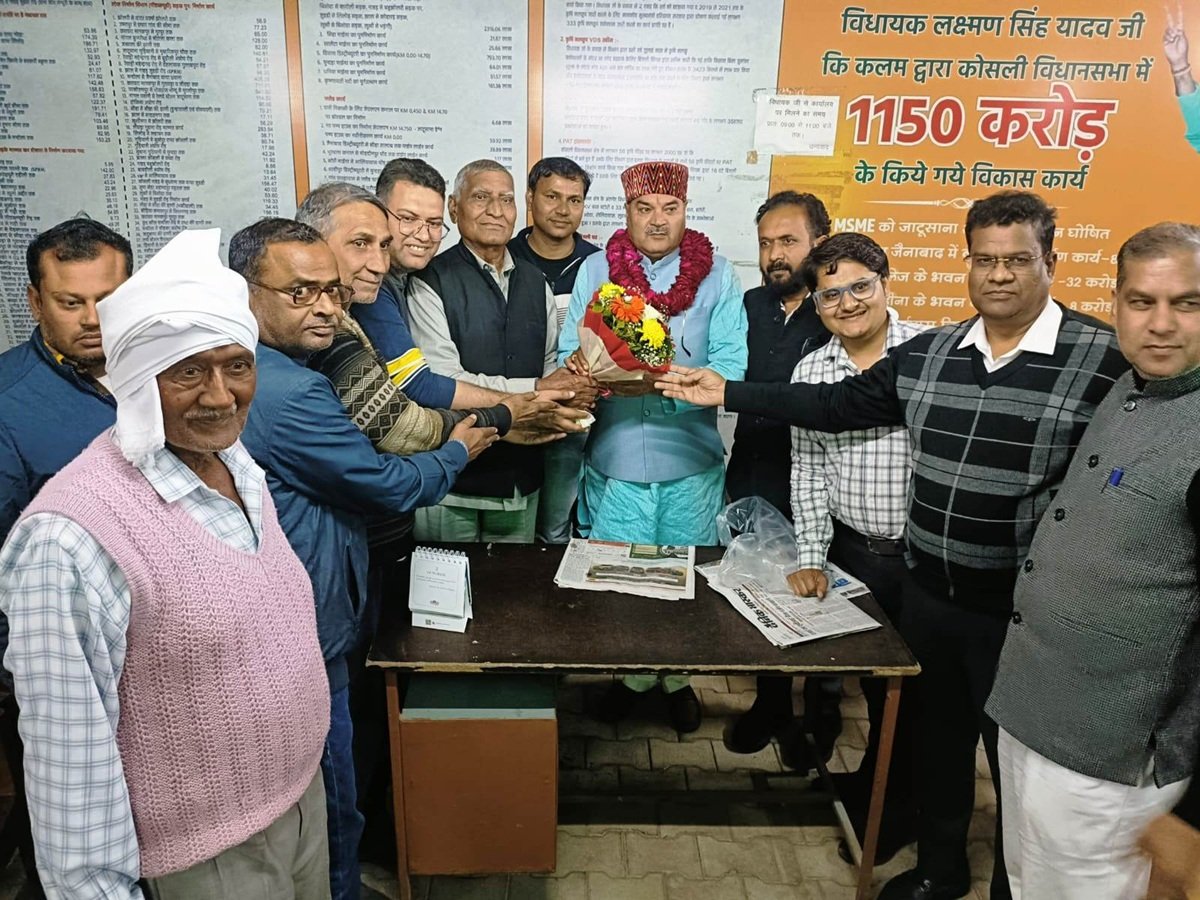 बड़ी संख्या में क्षेत्रवासी और महिलाएं कैंप कार्यालय पहुंचीं और रेवाड़ी विधायक लक्ष्मण सिंह यादव तथा हरियाणा के मुख्यमंत्री नायब सिंह सैनी का आभार जताया।