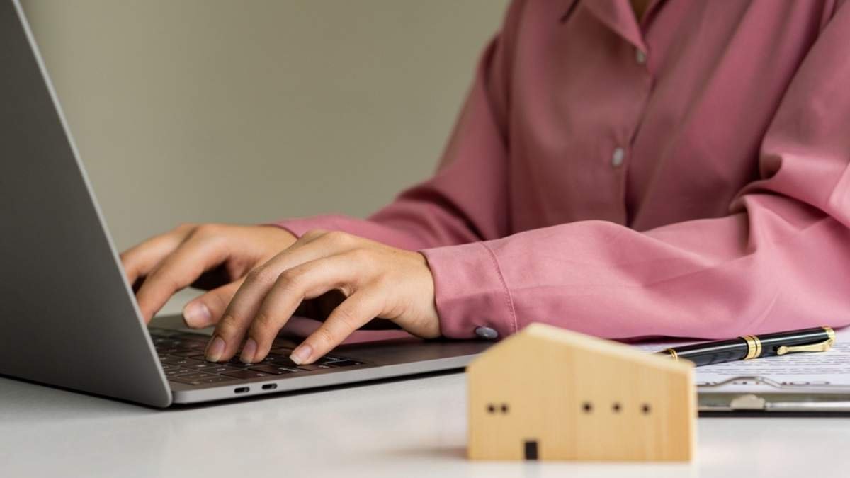 Oline-Application-Computer