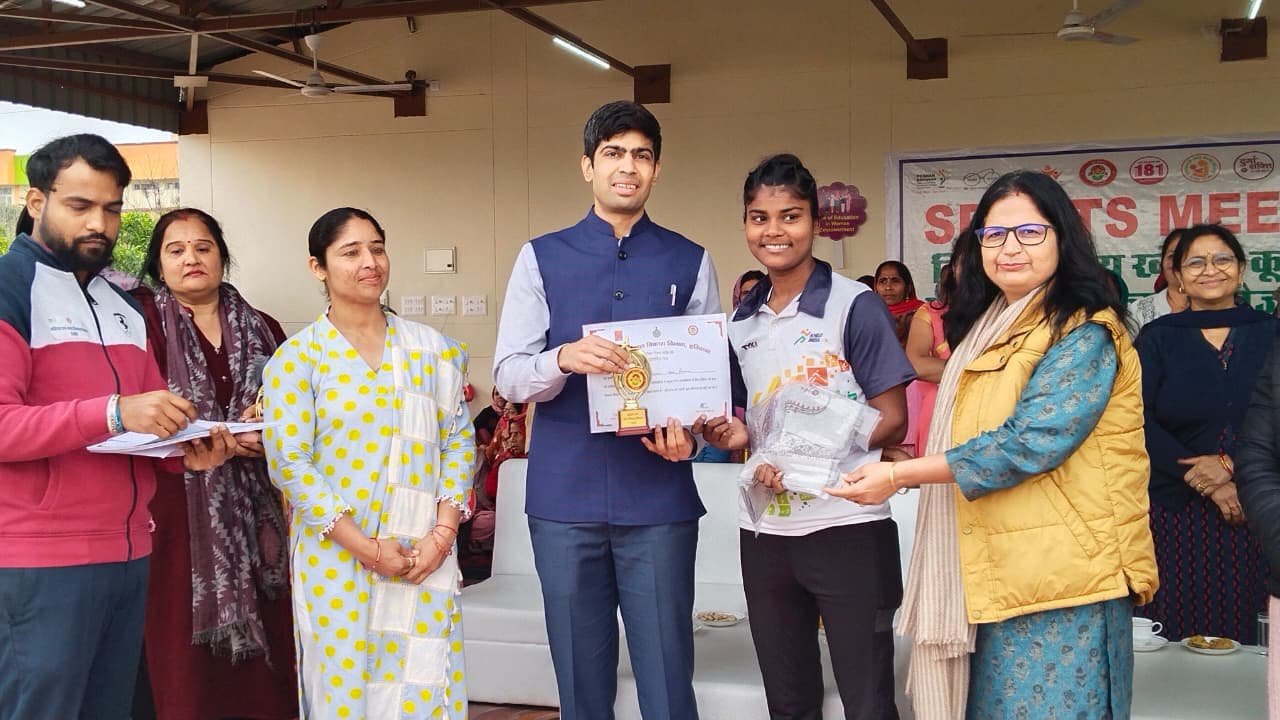 जिला स्तरीय महिला खेलकूद प्रतियोगिता आयोजित: साइकिल रेस में सरिता ने मारी बाजी