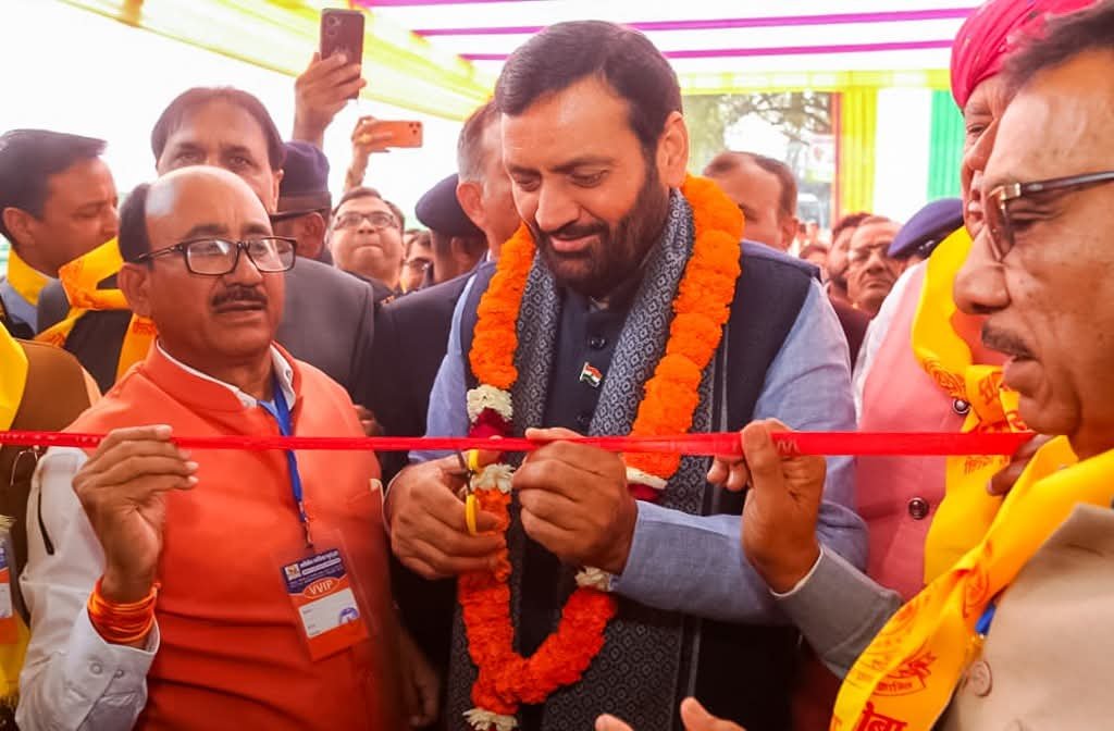 मुख्यमंत्री नायब सिंह सैनी ने किया अंतर्राष्ट्रीय सैनी भवन' का उद्घाटन व मूर्ति अनावरण