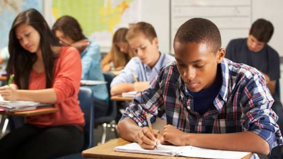 फरीदाबाद में प्रतिभा का परचम: इंस्पायर अवॉर्ड मानक 2025-26 में 60 छात्रों का चयन